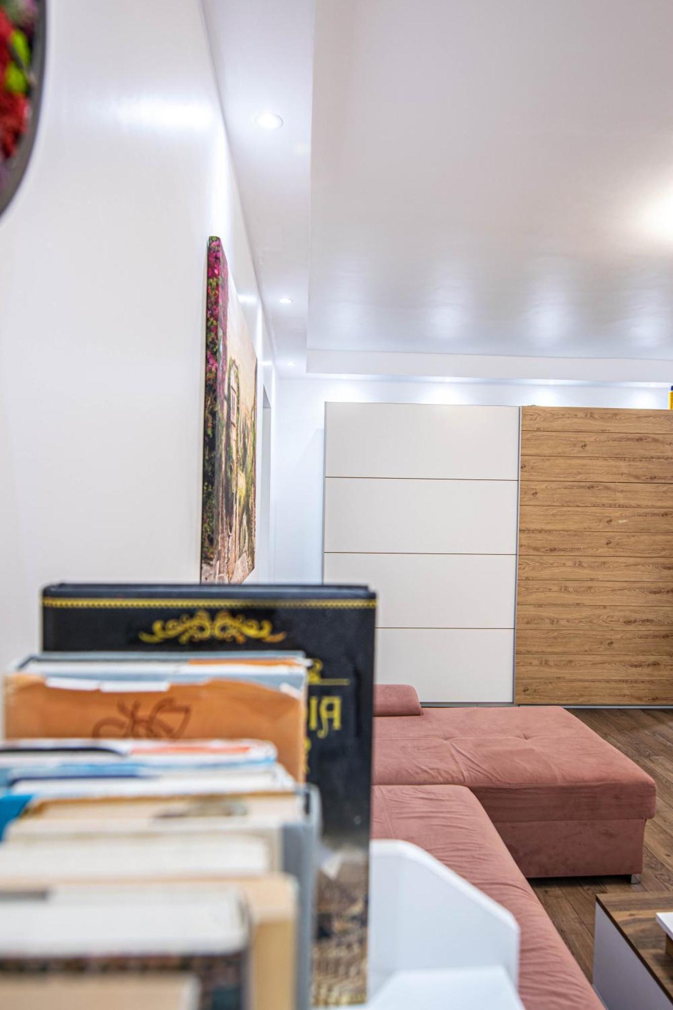 Apartament Near The Park Two Rooms Bucarest Exterior foto